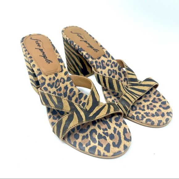 Free People Charlie-V Block Heel Sandal in Leopard Zebra Print Size 10 EU 40 - Picture 3 of 9